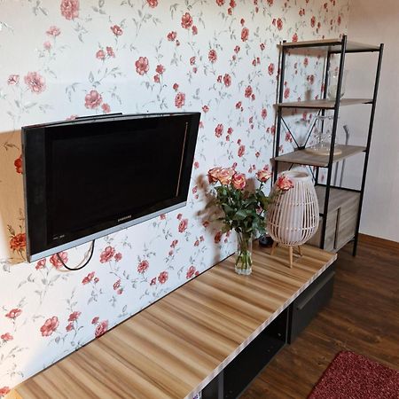 Suur-Sadama Apartment Kuressaare Esterno foto