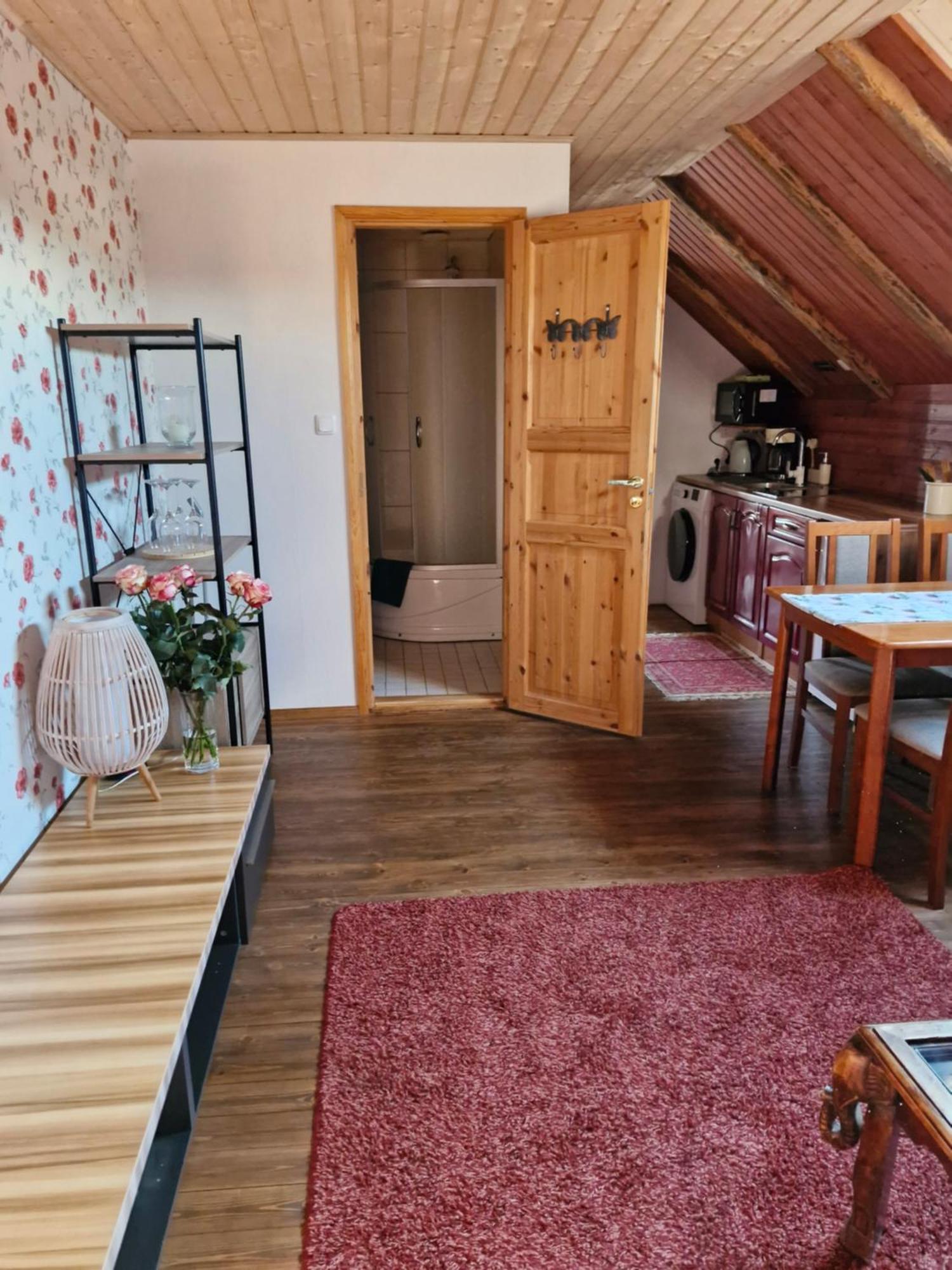 Suur-Sadama Apartment Kuressaare Esterno foto